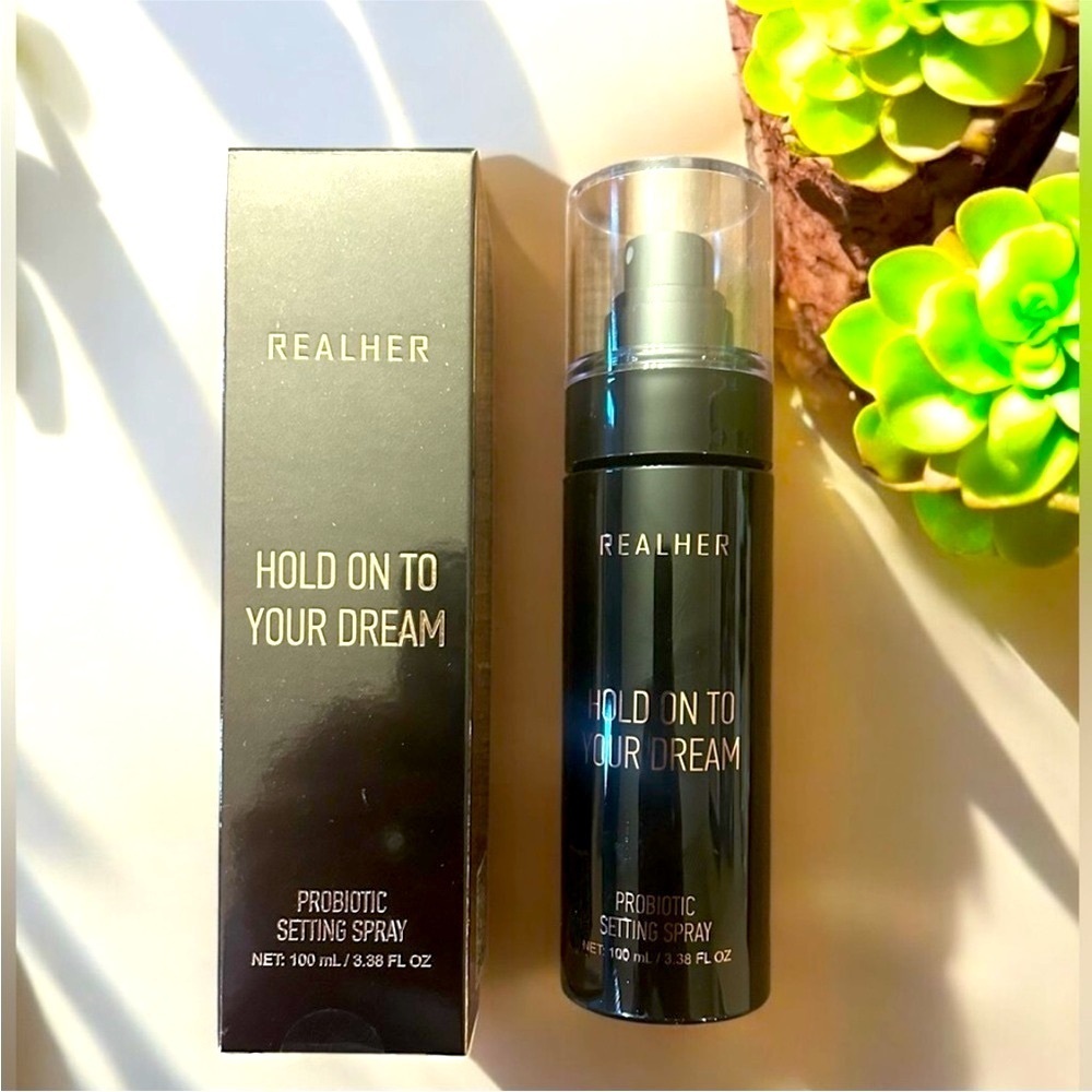 RealHer Probiotic Setting Spray